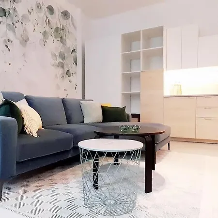 Apartment Football Fan Retreat On Rumbach Street By Newave
